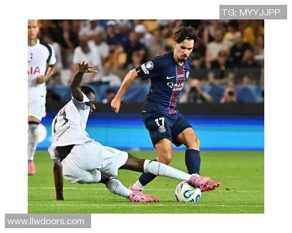 大巴黎主场迎战波尔多争夺法甲冠军争夺战的关键之战 大巴黎主场迎战波尔多争夺法甲冠军争夺战的关键之战