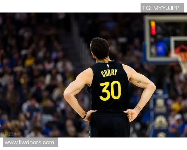 斯蒂芬库里：篮球场上的魔术师与三分球之王的传奇旅程