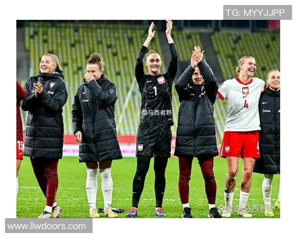 巴西女足与墨西哥女足激战正酣谁能在这场对决中笑到最后